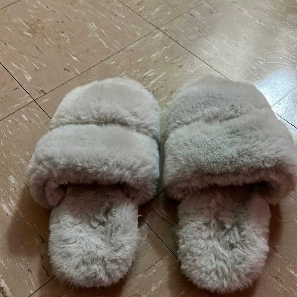 Fluffy Blue Express SlipOn House Slippers